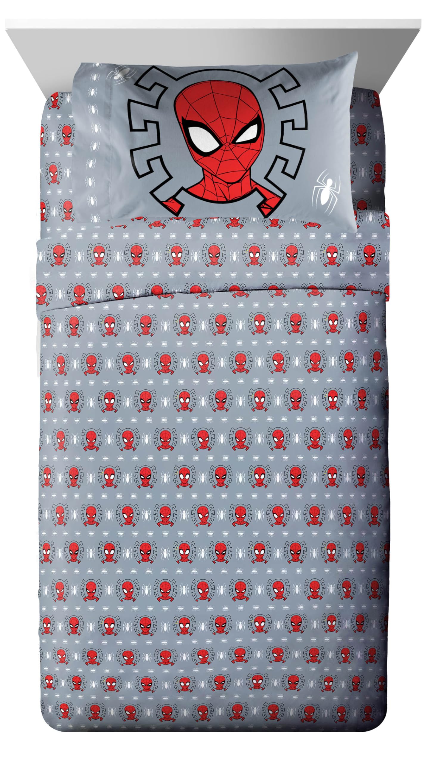 Jay Franco Spiderman Webbed Wonder fabric detail emphasizes soft touch and fade resistance