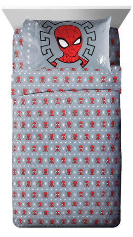 Jay Franco Spiderman Webbed Wonder fabric detail emphasizes soft touch and fade resistance