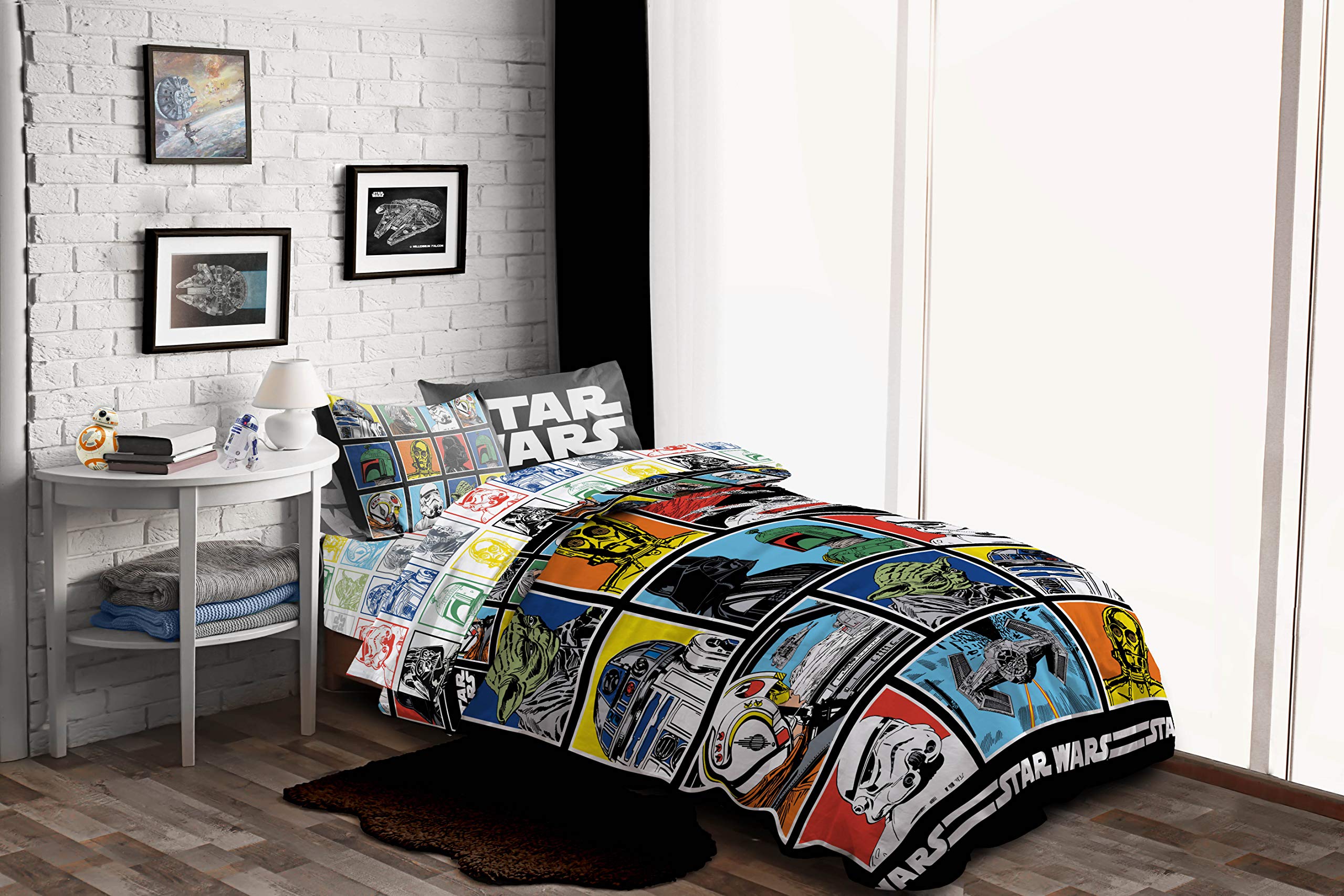 Room setup image shows a complete Star Wars themed twin bed arrangement.