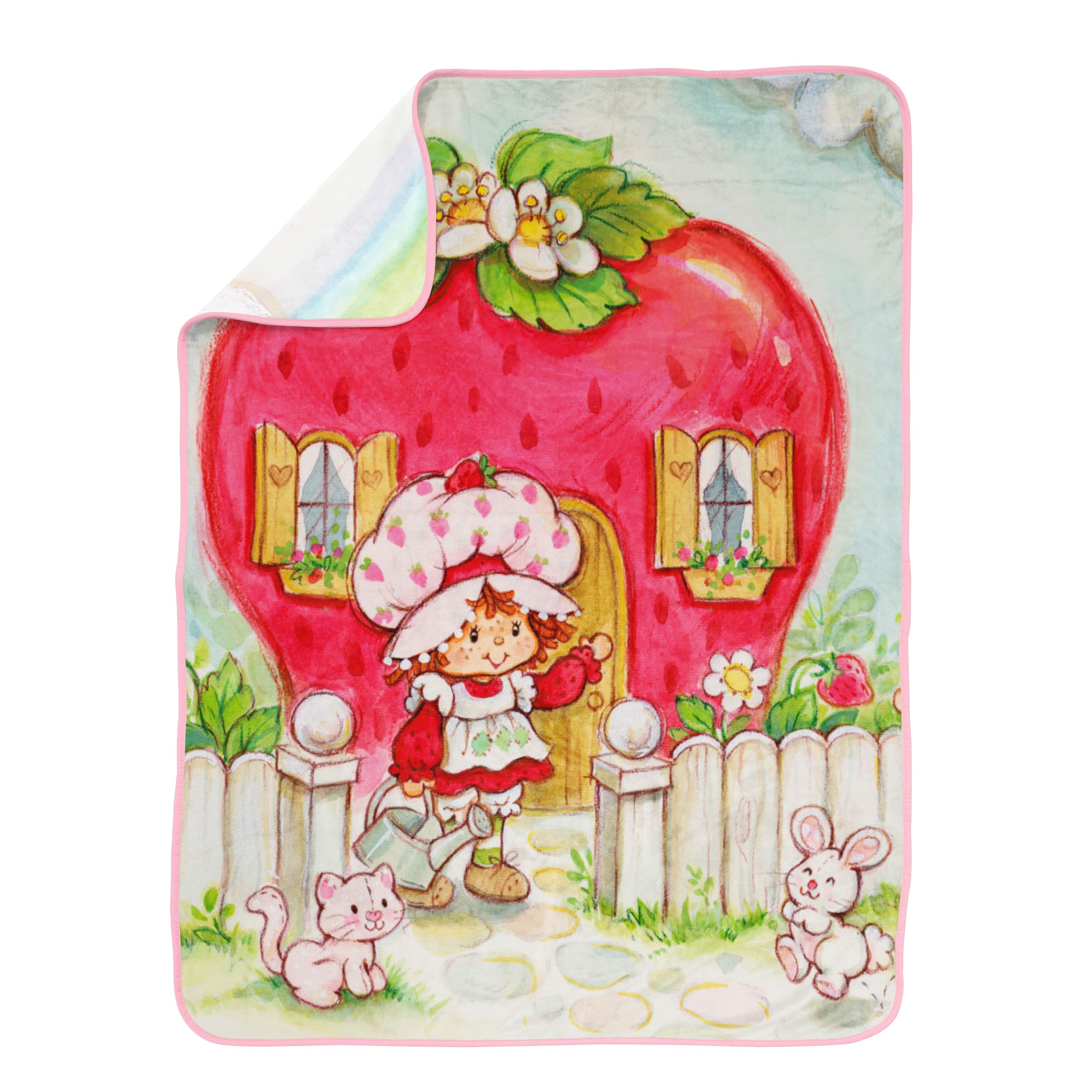 Jay Franco Strawberry Shortcake blanket featuring characters enhances bedtime comfort.
