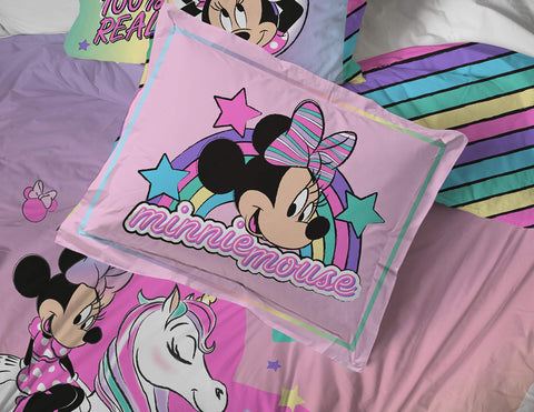 Fade-resistant microfiber close-up from Minnie Mouse Unicorn Dreams