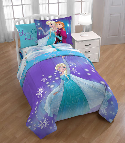 Jay Franco Frozen design closeup highlights vibrant characters on soft microfiber.