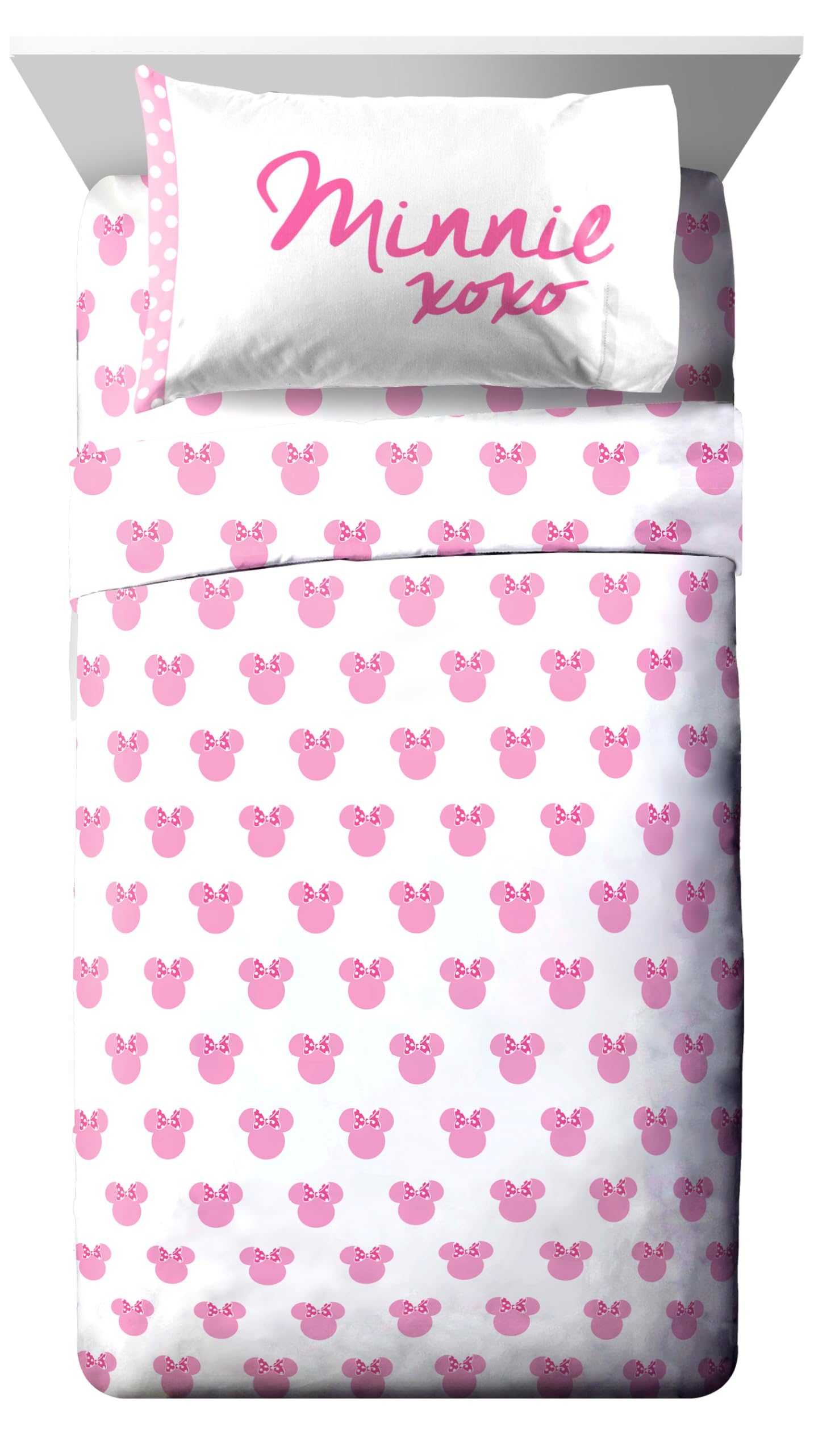 Jay Franco Minnie Mouse XOXO sheet set featuring cheerful design and easy-care fabric.