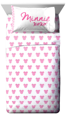 Jay Franco Minnie Mouse XOXO sheet set featuring cheerful design and easy-care fabric.