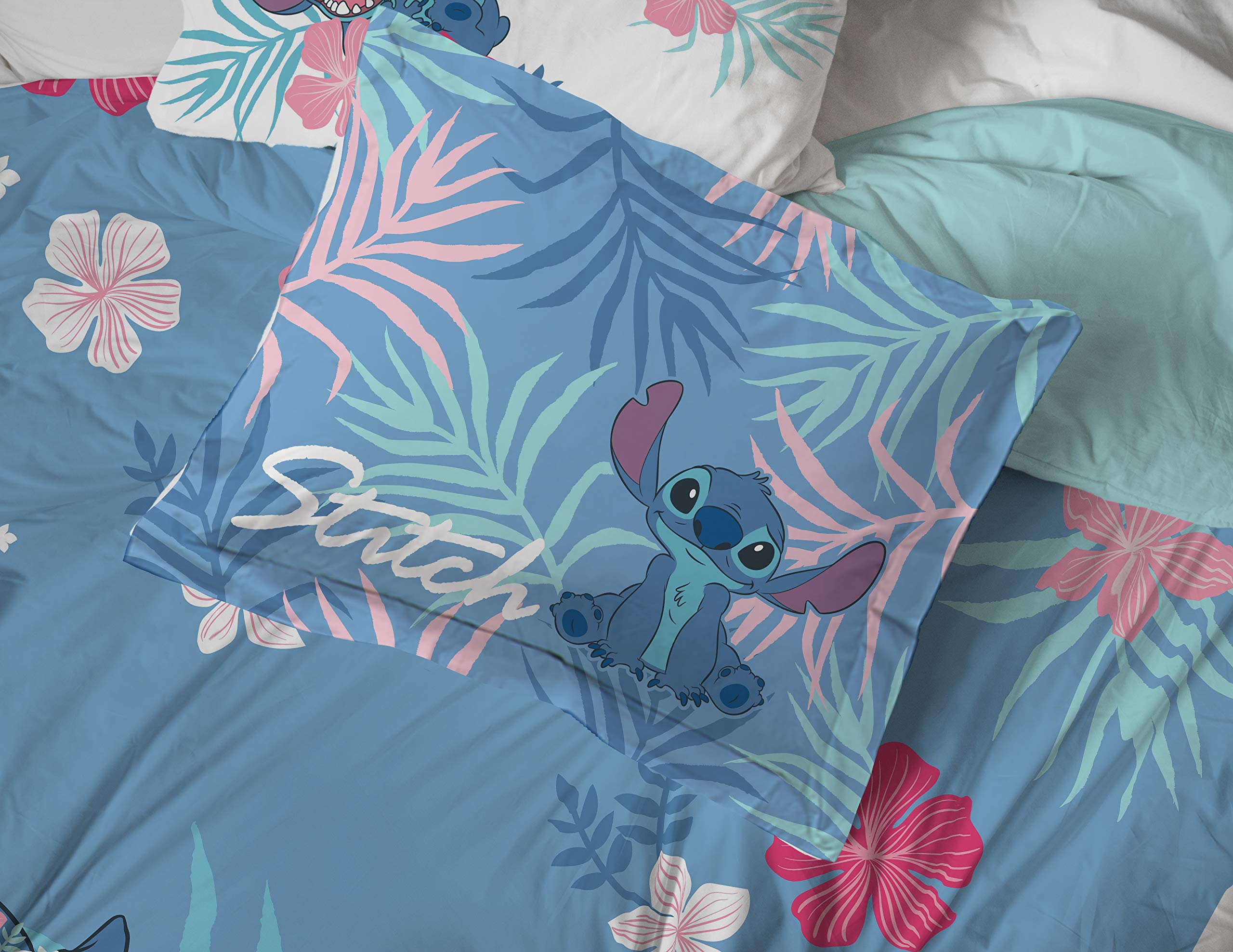 Jay Franco comforter set makes bedtime exciting with beloved characters.