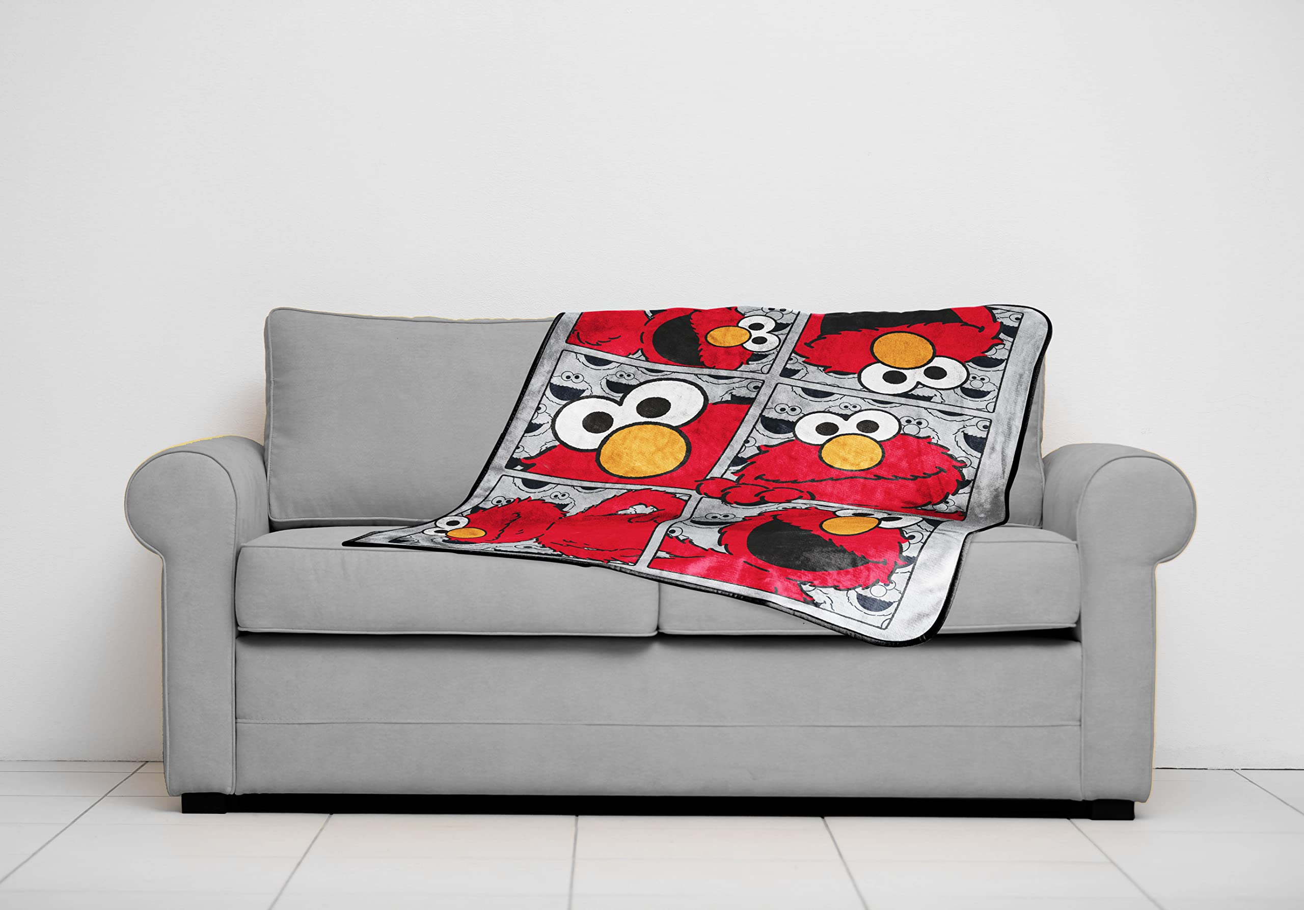 Jay Franco Sesame Elmo throw gift-ready packaging for easy gifting