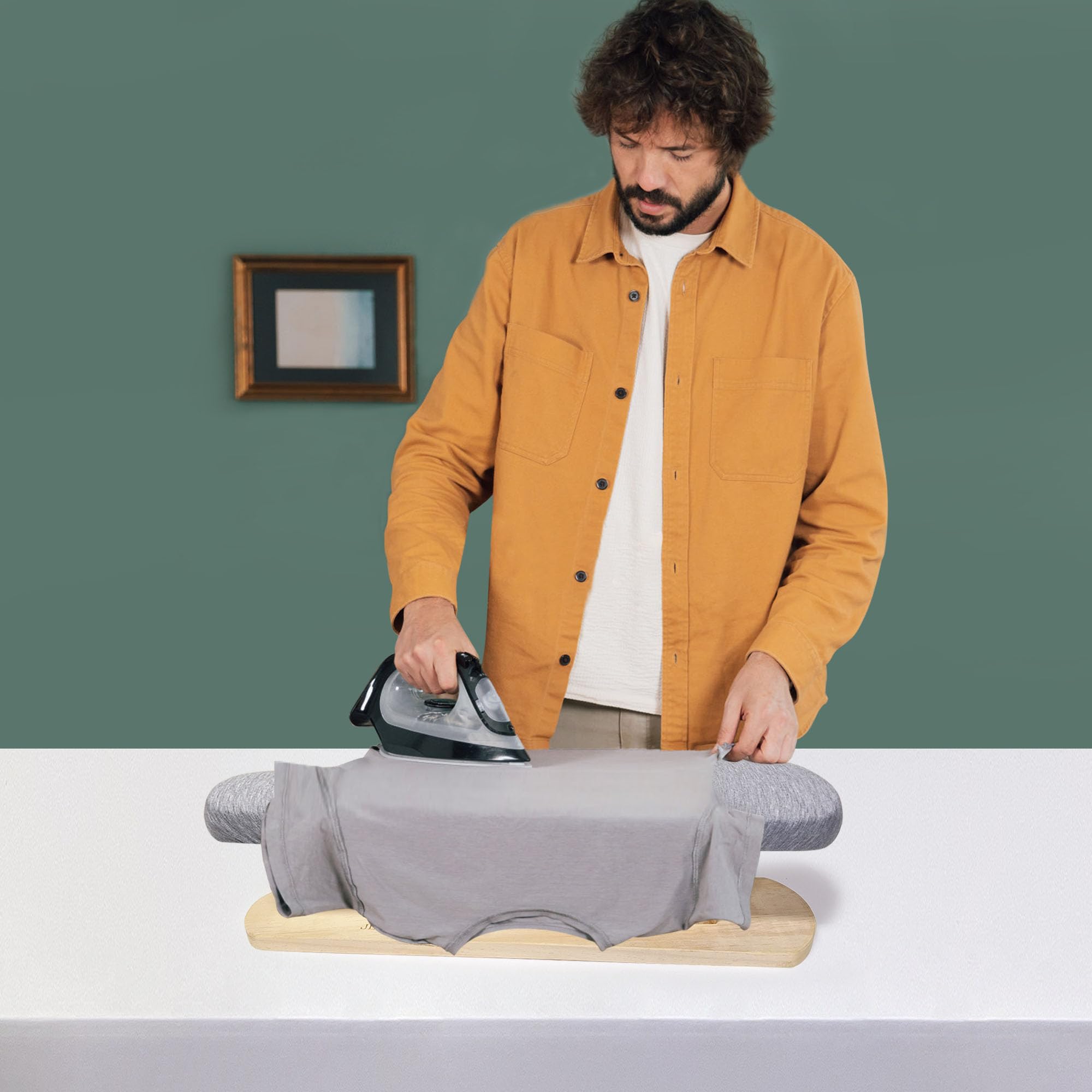 JELIMATE slender shape for sleeves and pants, precise ironing control.