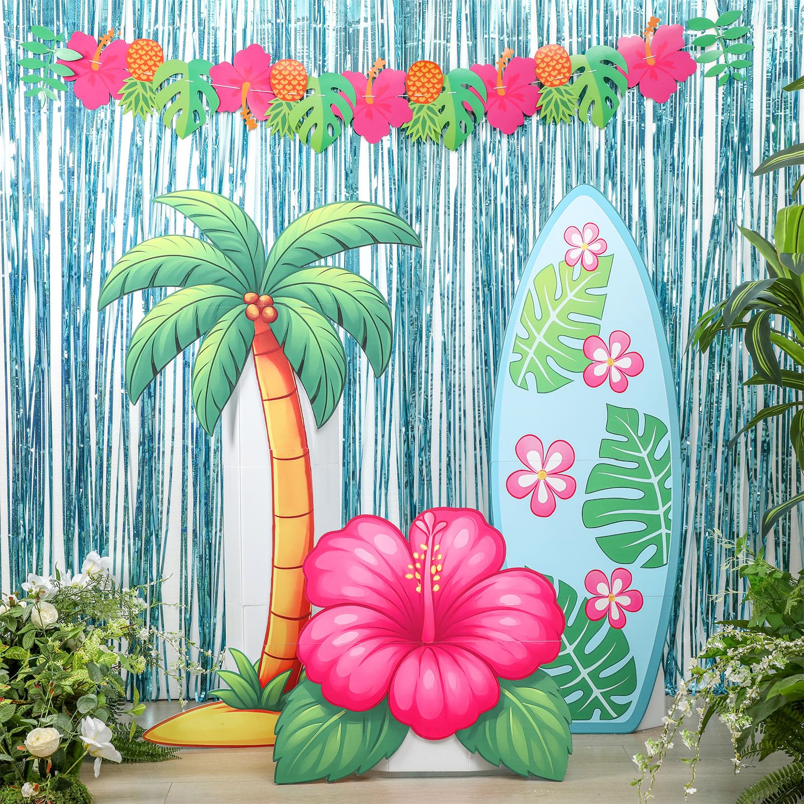 Jenaai Luau backdrop assembly simplifies quick setup