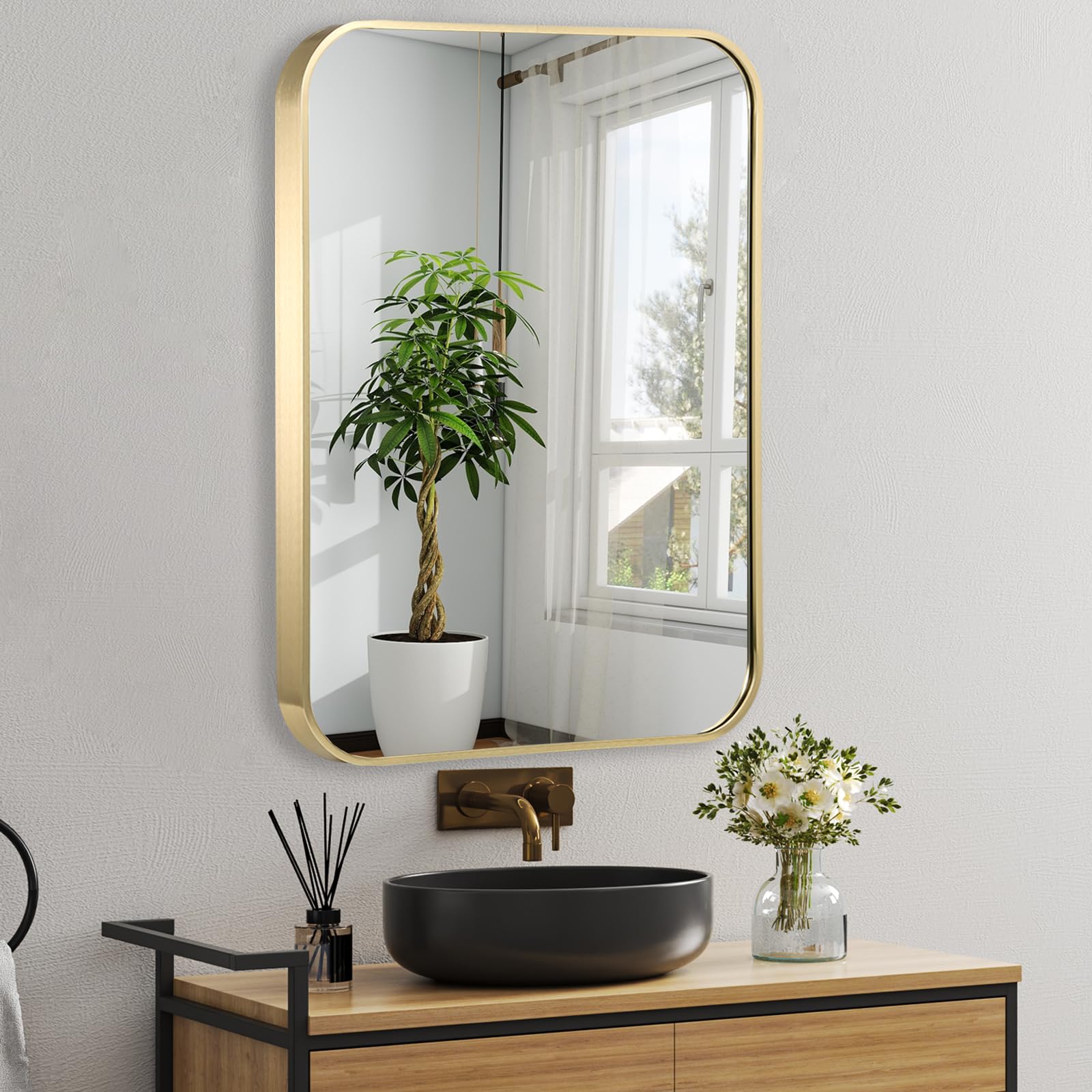 JENBELY rust-free aluminum frame suits damp spaces.