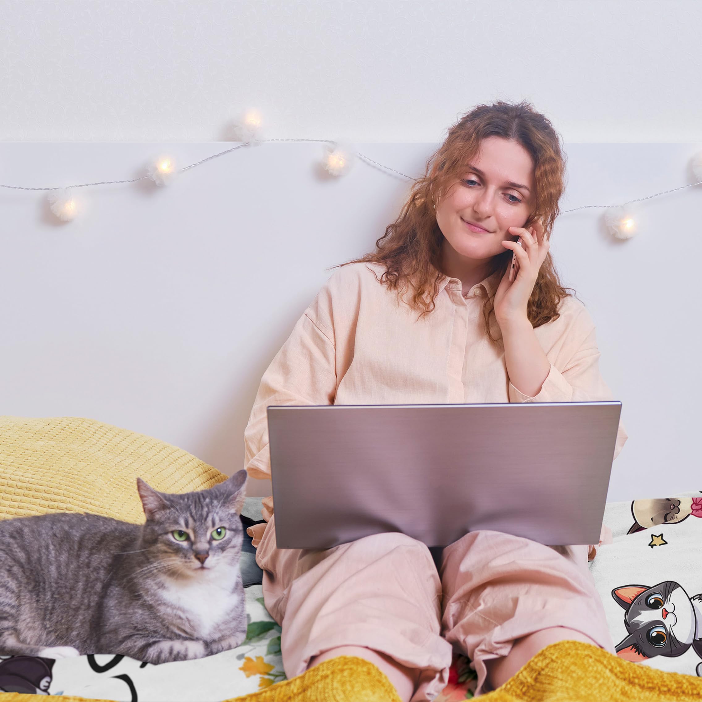 Jepufo ultra-soft microfiber blanket with plush texture for cold days.