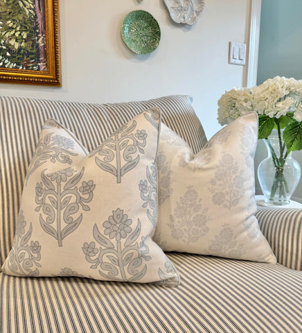 Jillien Harbor The Naples gift idea suitable for housewarmings and celebrations.