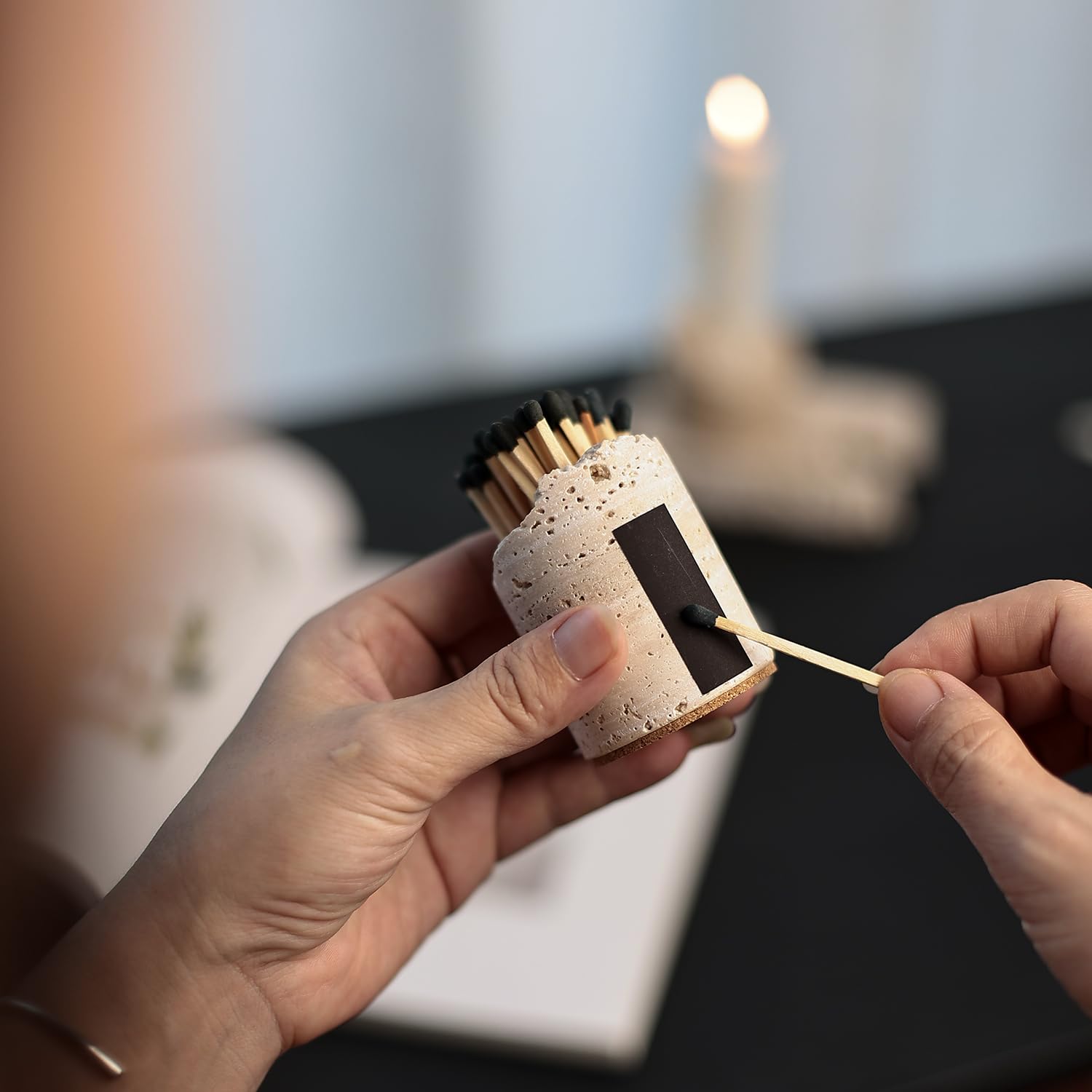 JIMEI modern home decor match holder adds minimalist elegance