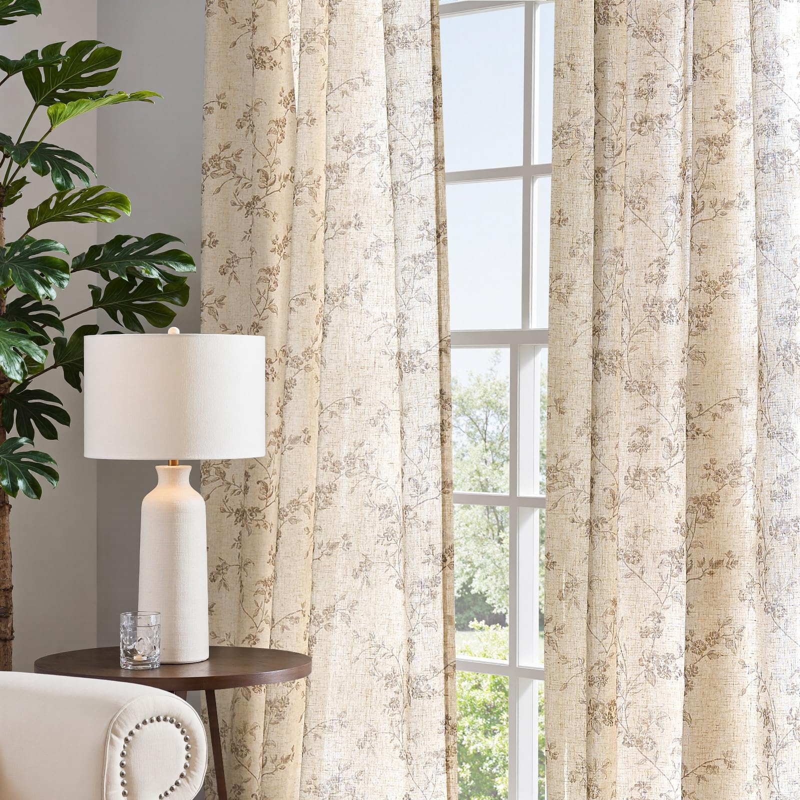 Jinchan durable linen-textured fabric stands up to daily use