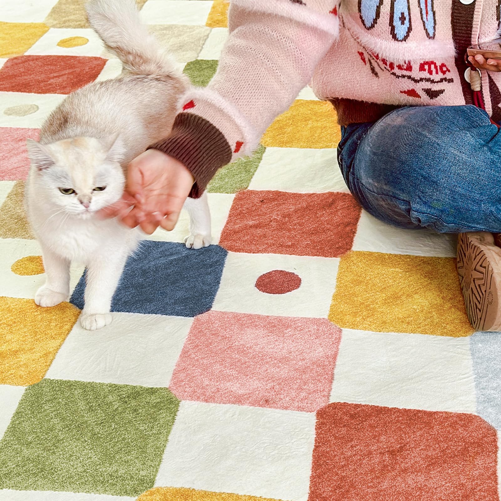Kid and pet-friendly surface for family-friendly comfort.