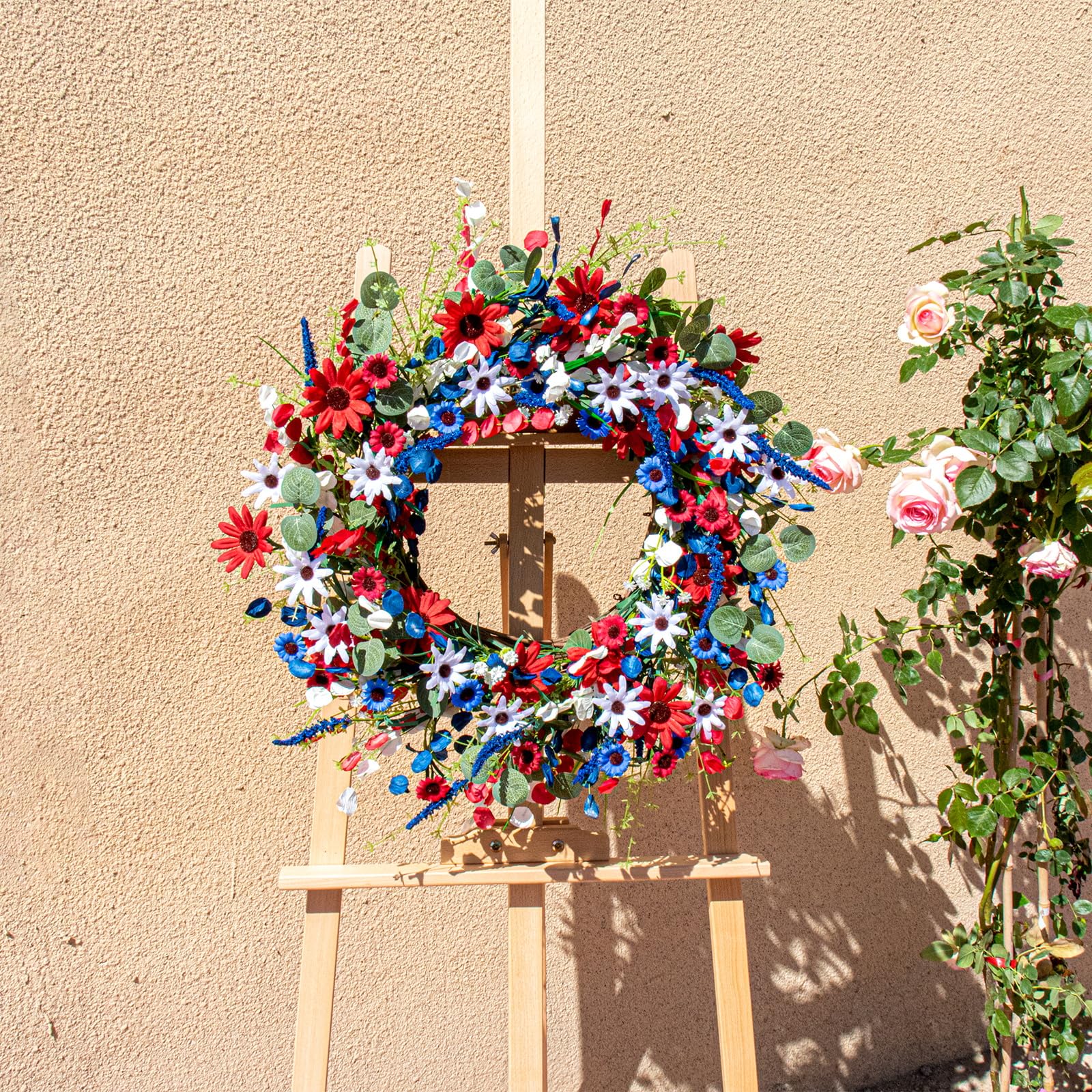 JINGHONG wreath bow detail enhances entryway charm.