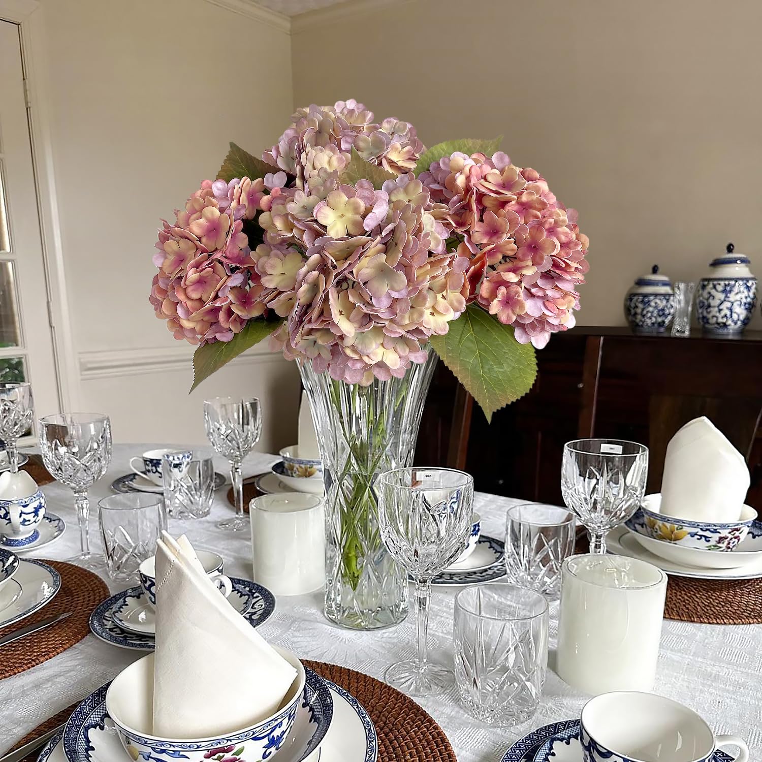 JINWOE care-free hydrangea tips: shake head and shape for instant volume.