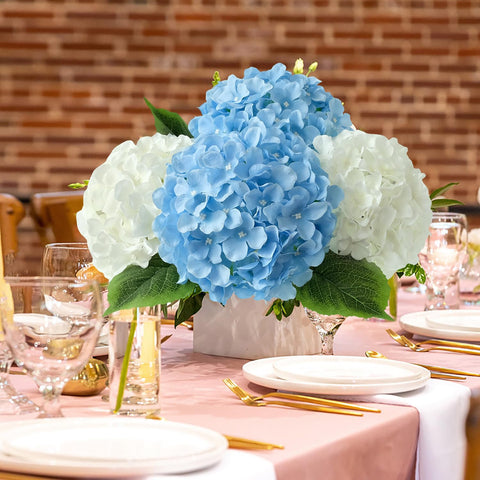 JINWOE hydrangea stems with flexible wires for shaping.
