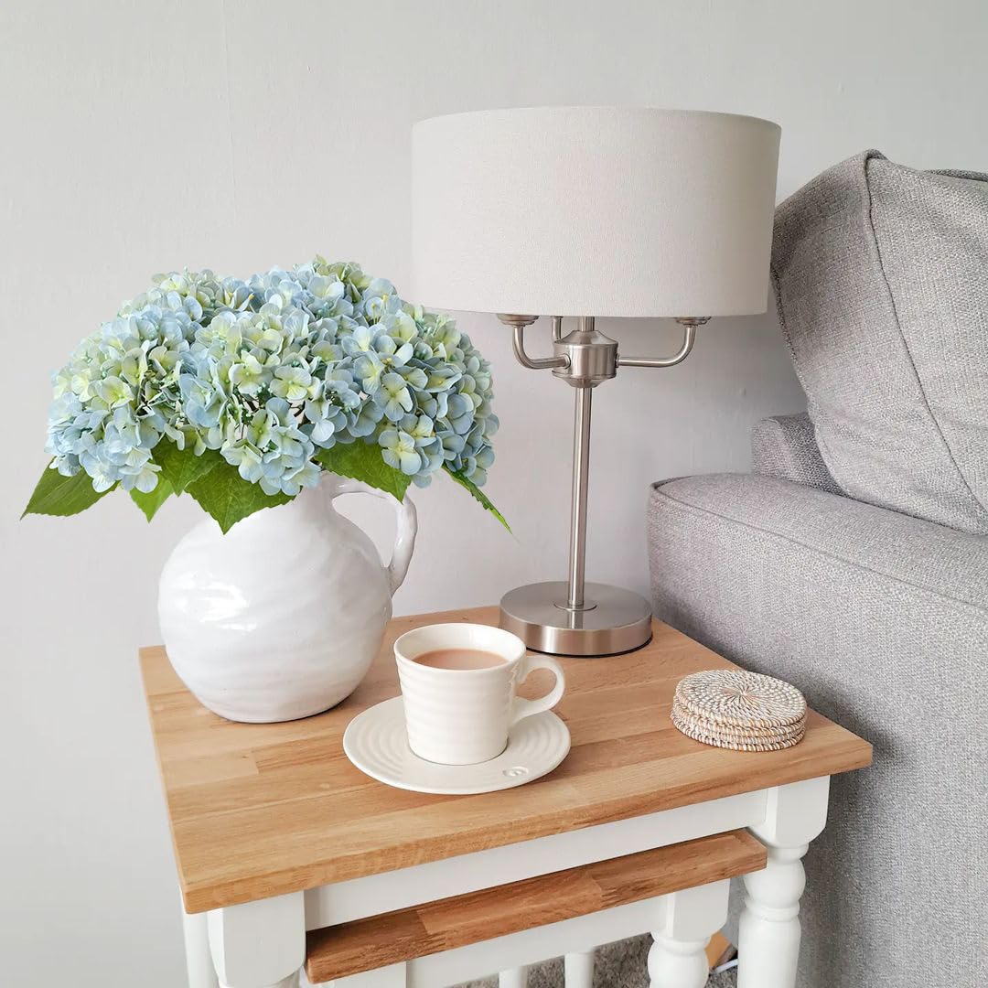 JINWOE four-piece hydrangea set creates lush arrangements.