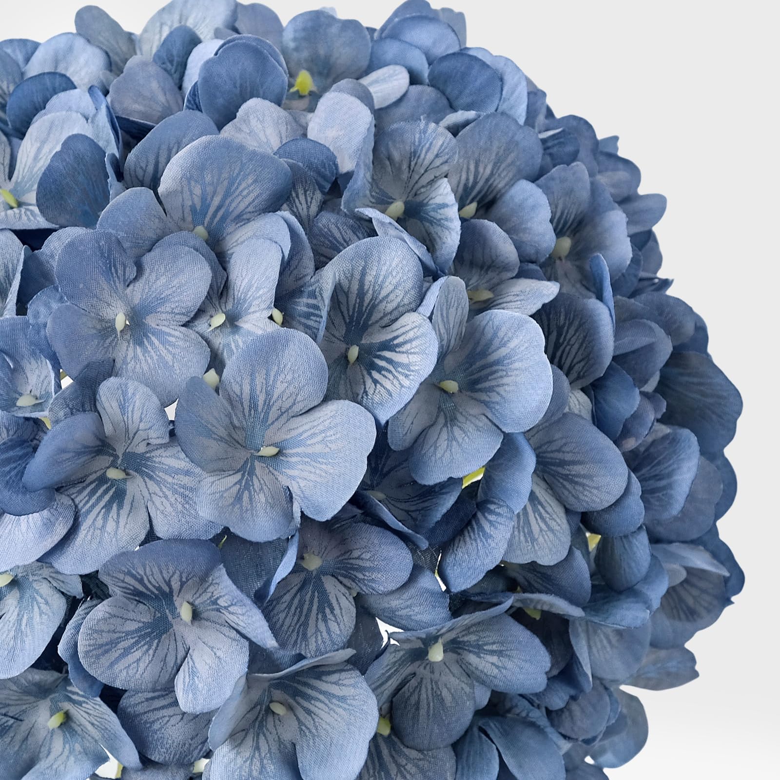 JINWOE Large silk hydrangea blossoms—groupable for grand bouquets.