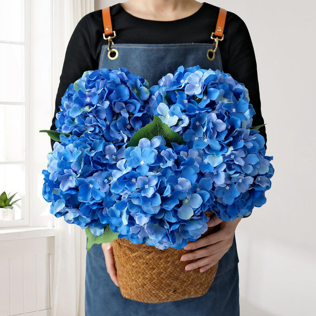JINWOE Royal Blue Hydrangea bouquet ready for a centerpiece