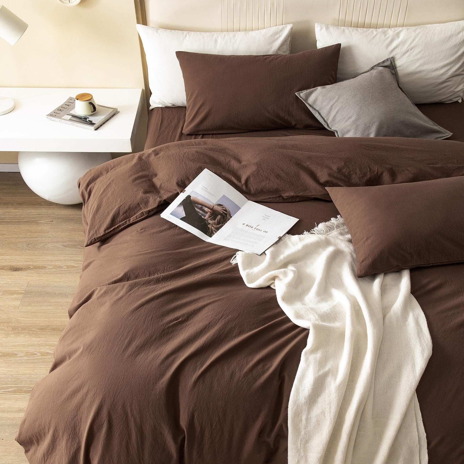 JIYUAN duvet cover hidden zipper detail for a clean look and easy changes.