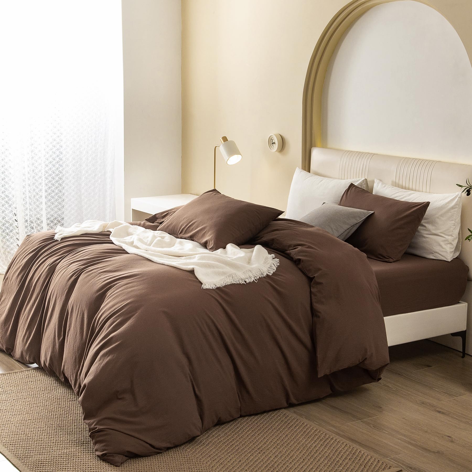 JIYUAN duvet cover with internal corner ties to secure inserts.