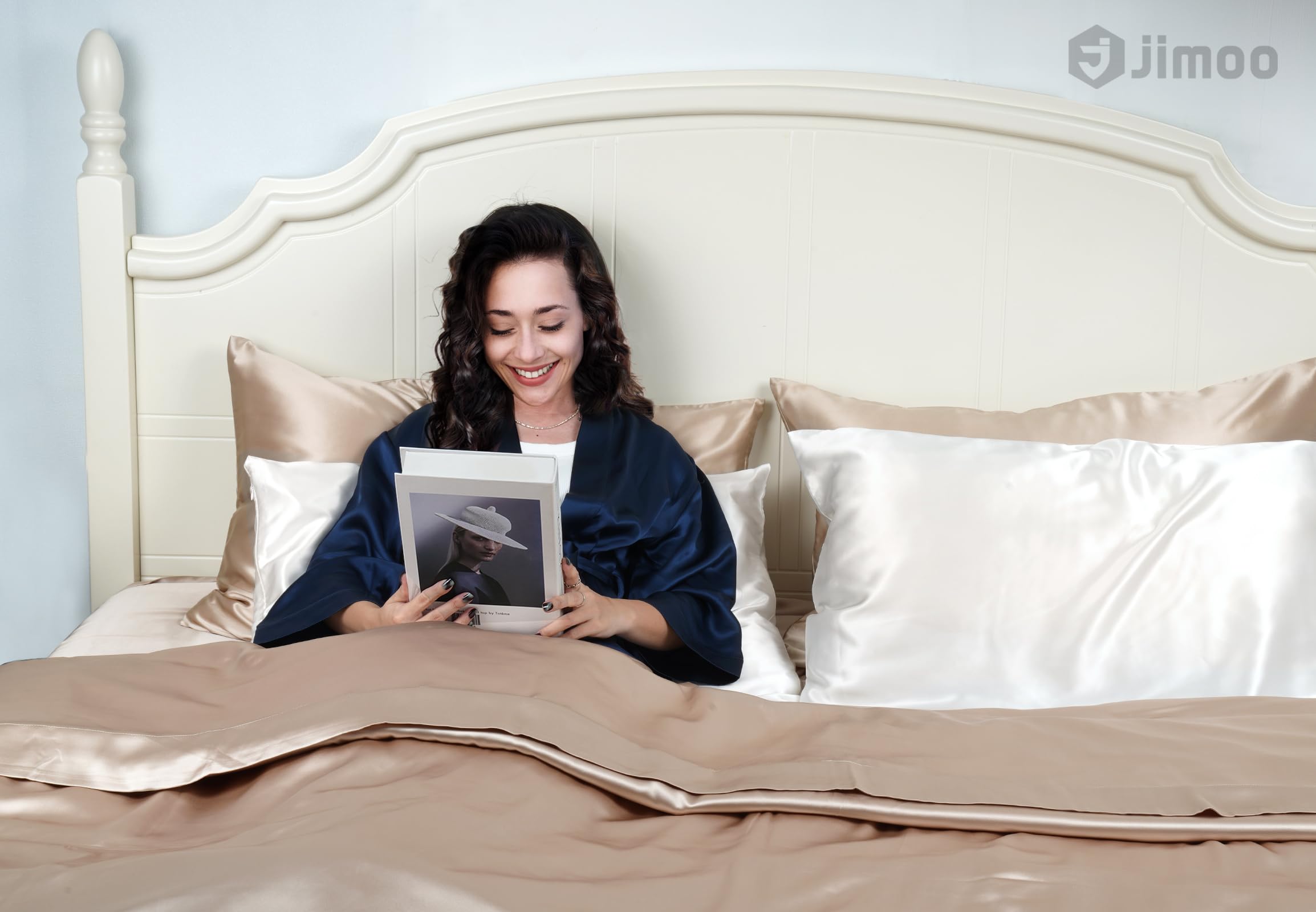 J JIMOO silk pillowcase zipper detail keeps cover secure overnight