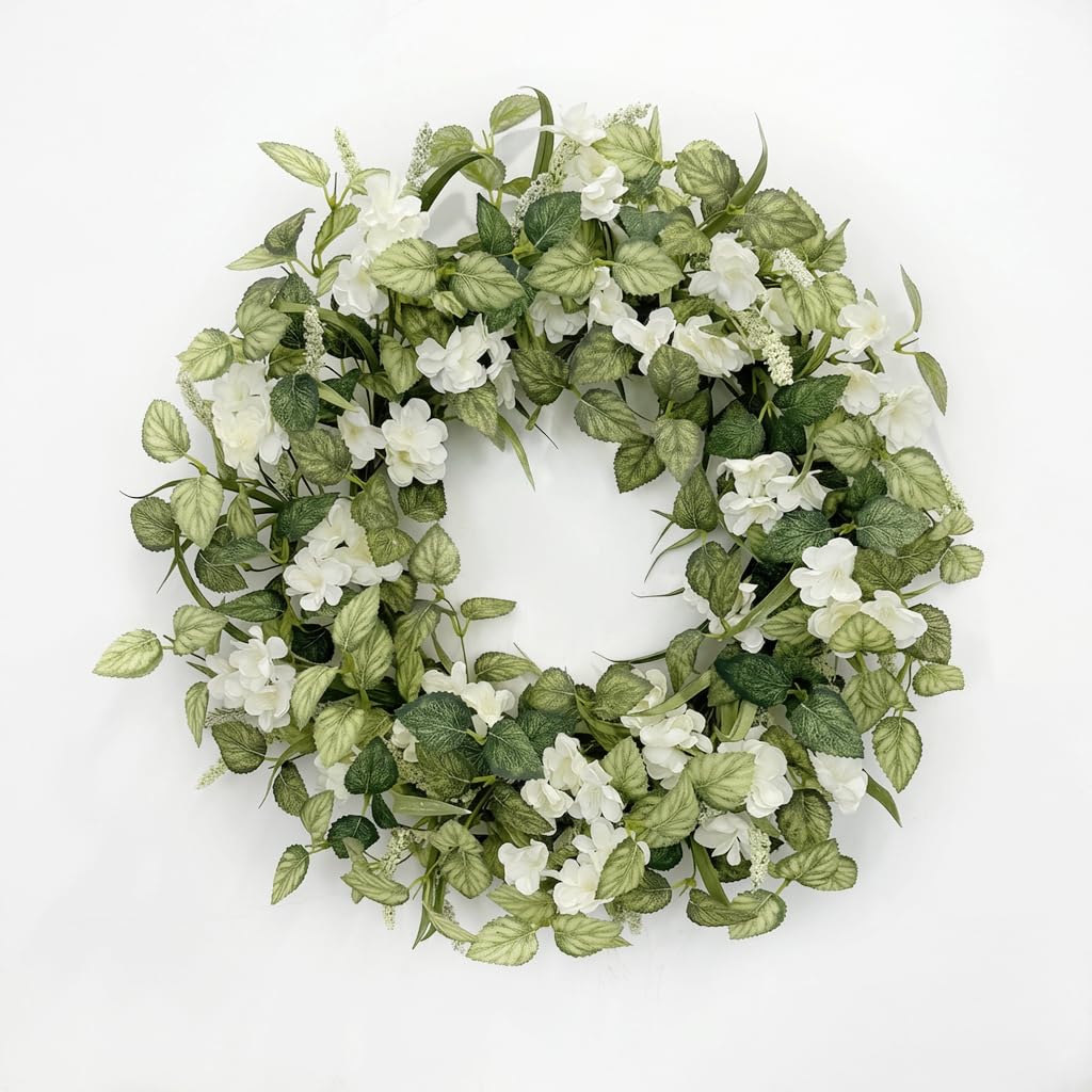 Jobflower 24-inch wreath arrives dense and plush out of the box.