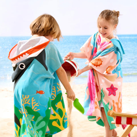 Joiedomi backpack-towel hybrid image showing portable drying option for trips.