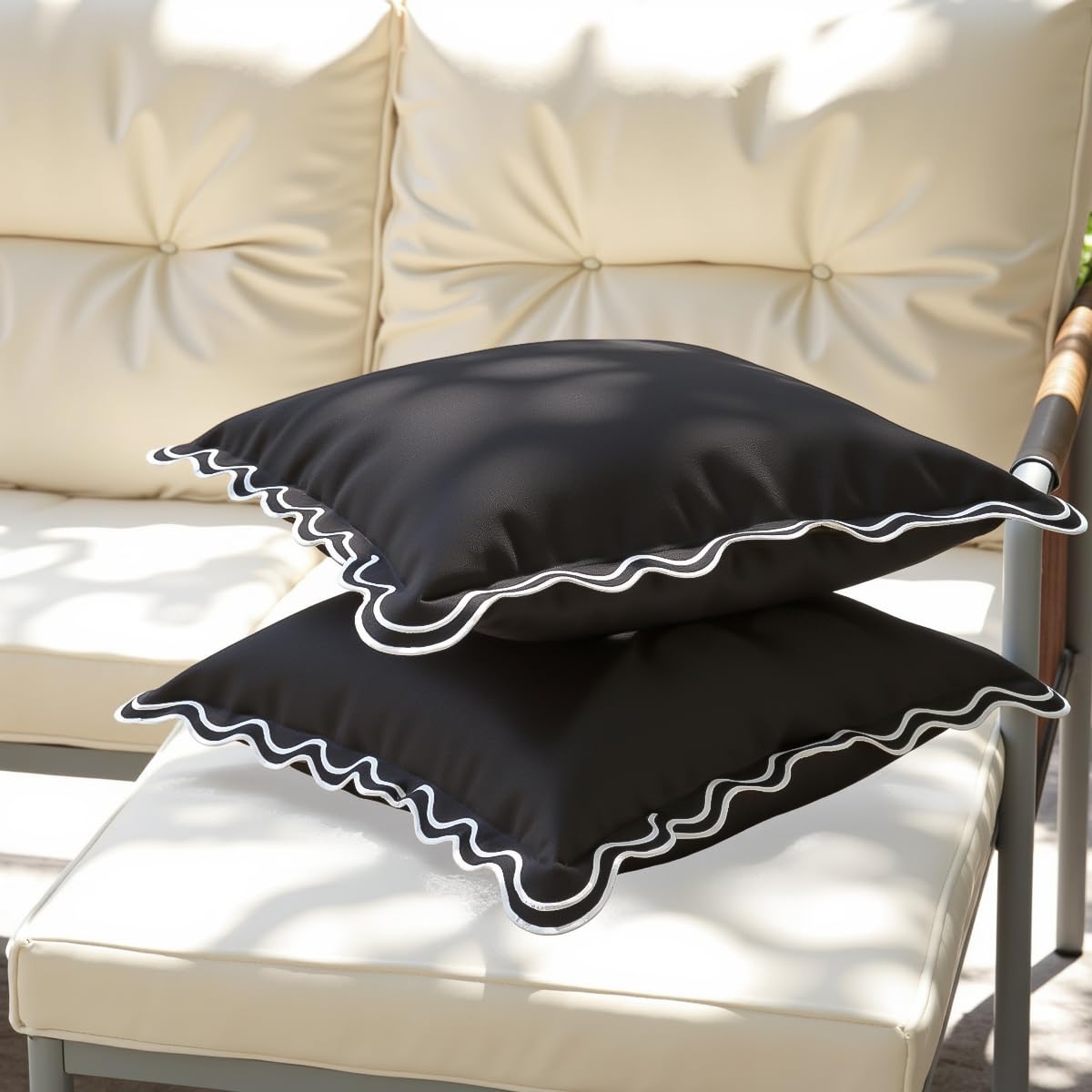 JOJOGOGO machine-washable cold-care pillow cover for simple maintenance.
