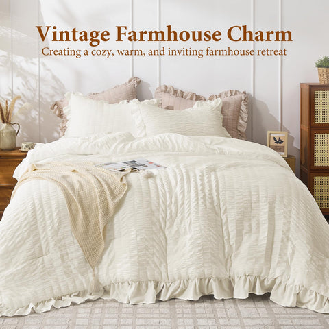 JOLLYVOGUE Ivory King Seersucker Pillowshams paired with the comforter
