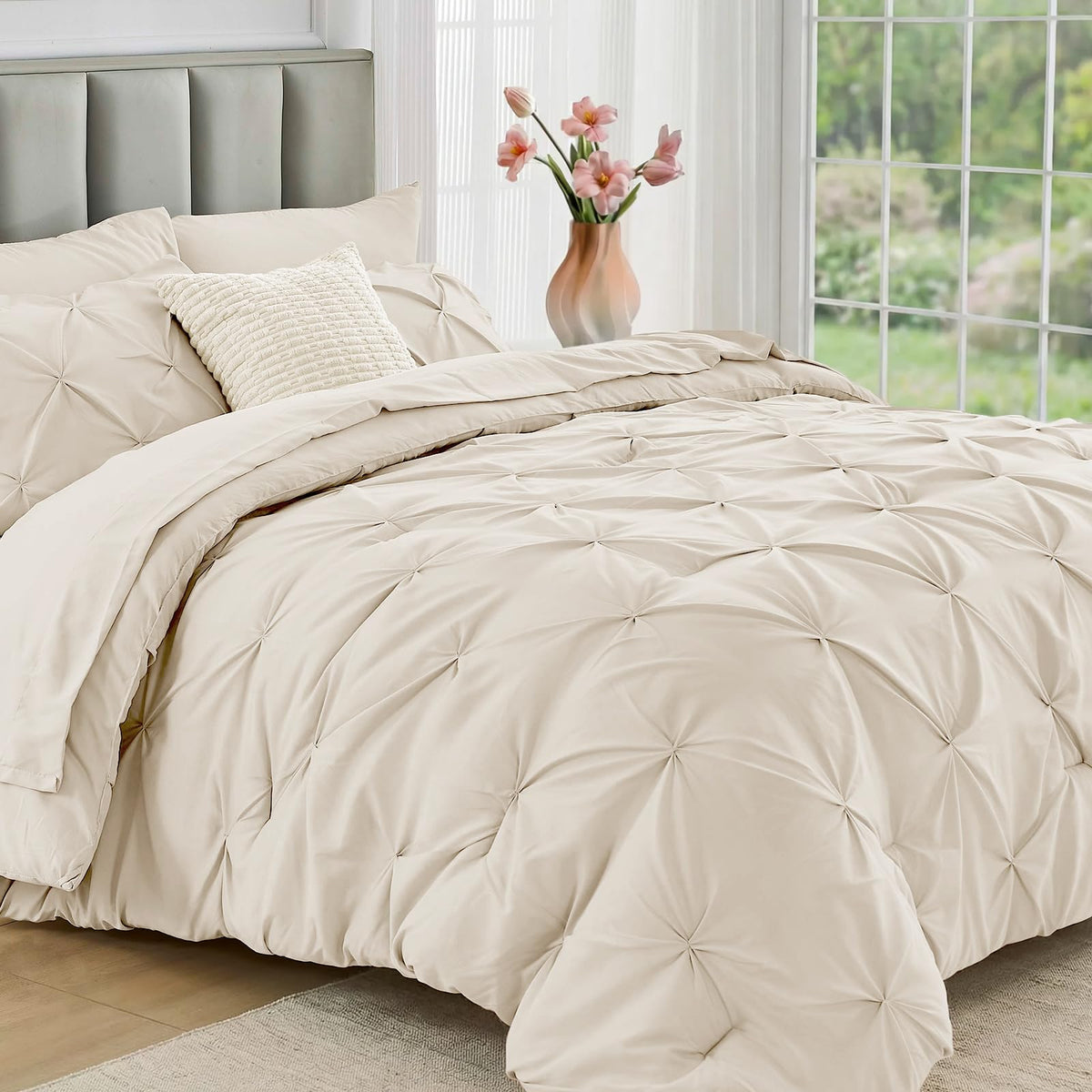 JOLLYVOGUE king-size pintuck design close-up showing texture.