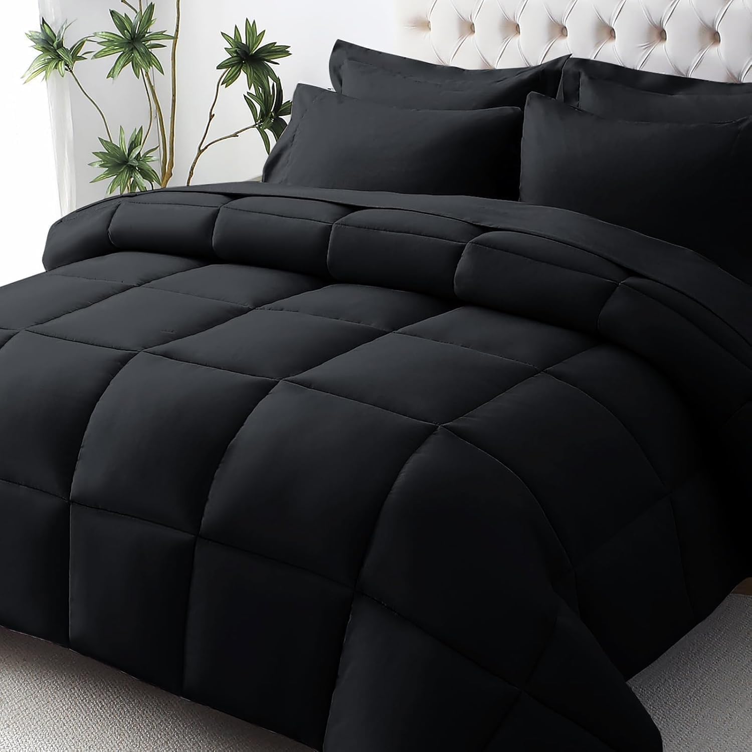 JOLLYVOGUE oversized queen comforter set loft closeup shows plush loft and soft microfiber