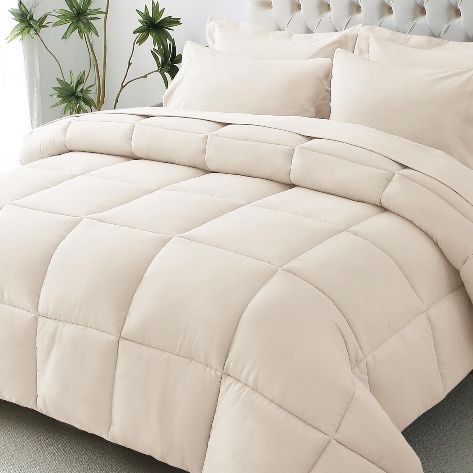 JOLLYVOGUE Queen Comforter Set packaged for easy gifting and storage