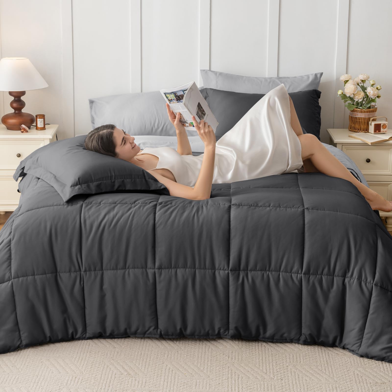 JOLLYVOGUE queen pillow shams 20x26 complete the look and feel.