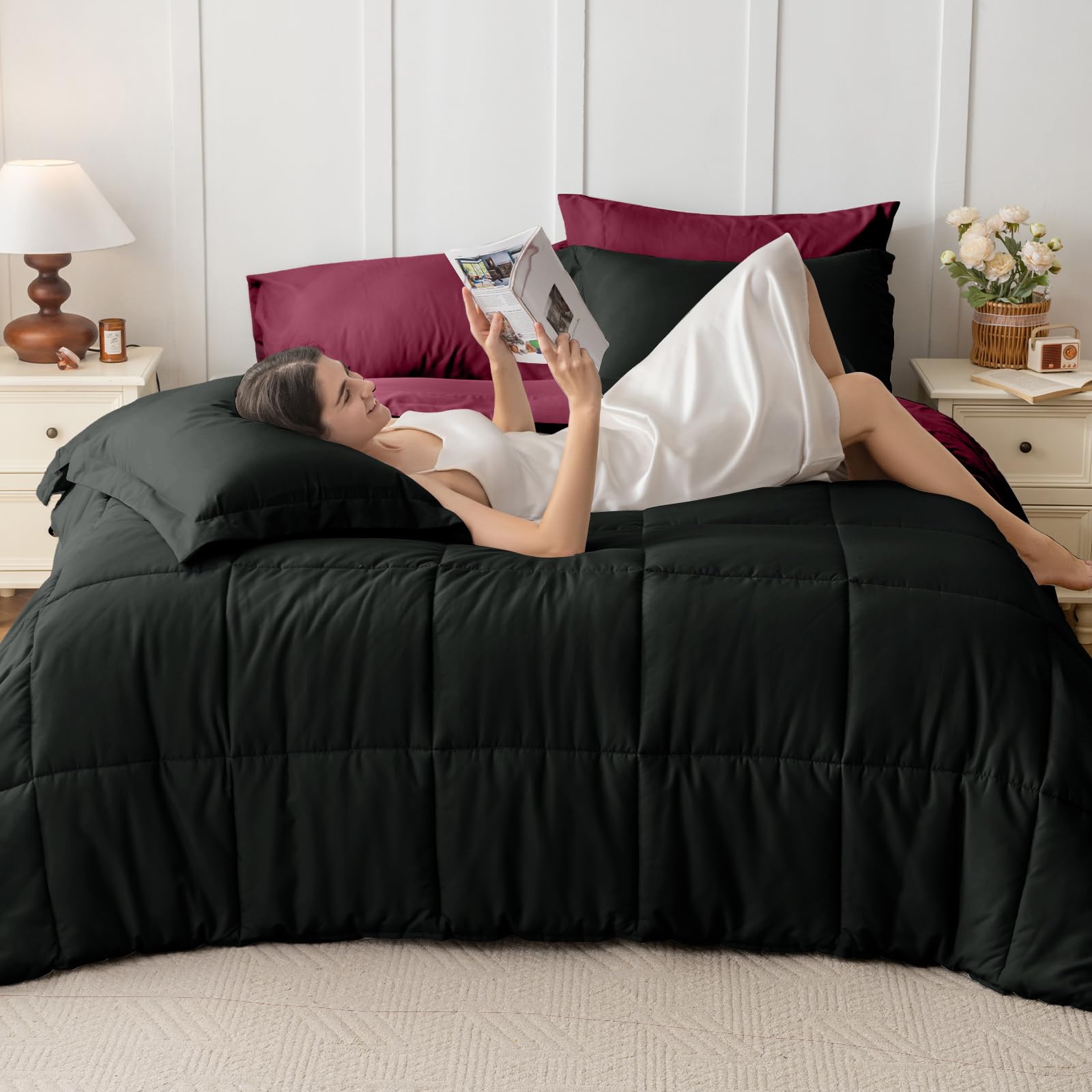 JOLLYVOGUE Ultra-soft microfiber close-up texture.