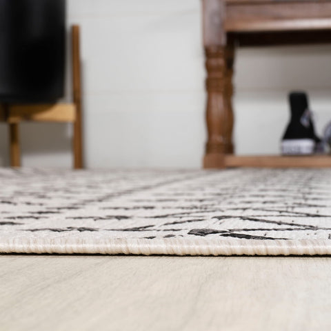 Jonathan Y easy clean rug designed for backyard and porch areas