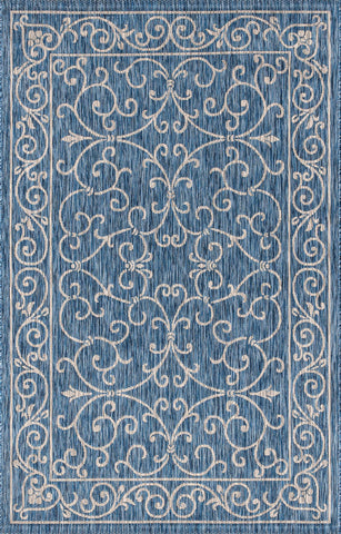 Jonathan Y high-traffic-friendly exterior rug fits busy entryways and patios.