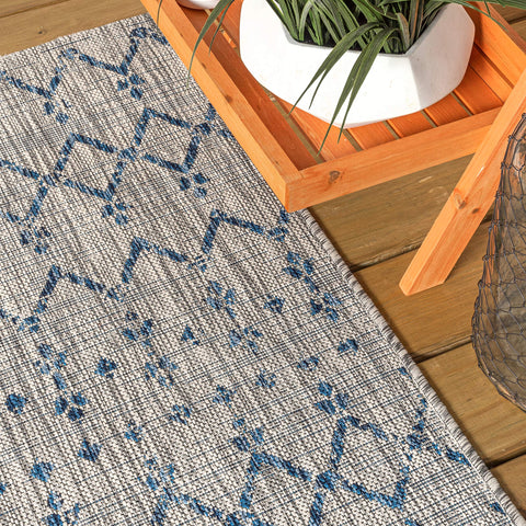 Jonathan Y Ourika pet-friendly fibers resist dirt for homes with pets