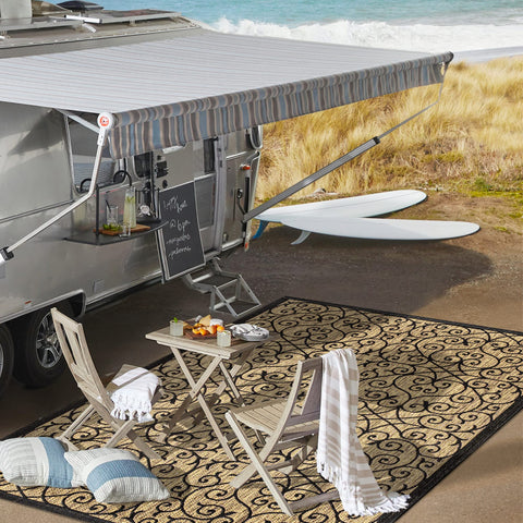 Jonathan Y patio-deck rug illustrating spill-friendly, stain-resistant fibers.