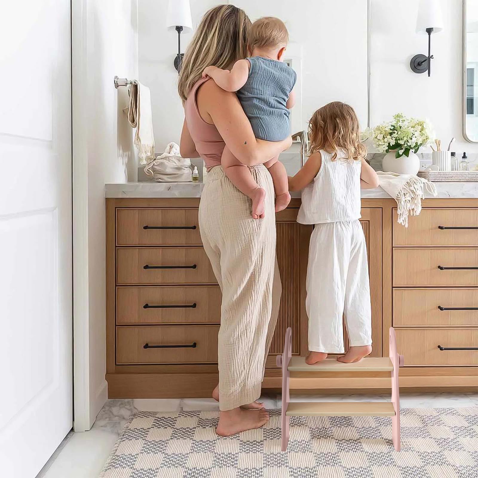 Joothlin sink access helps kids reach the faucet safely.