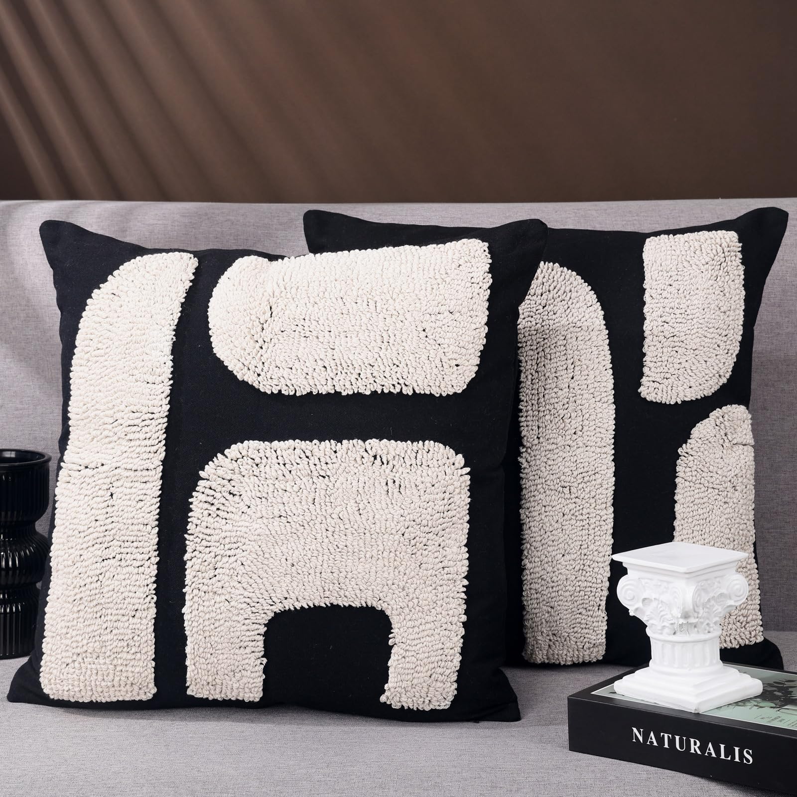 Joottuan hidden zipper pillow cover keeps cushions neat