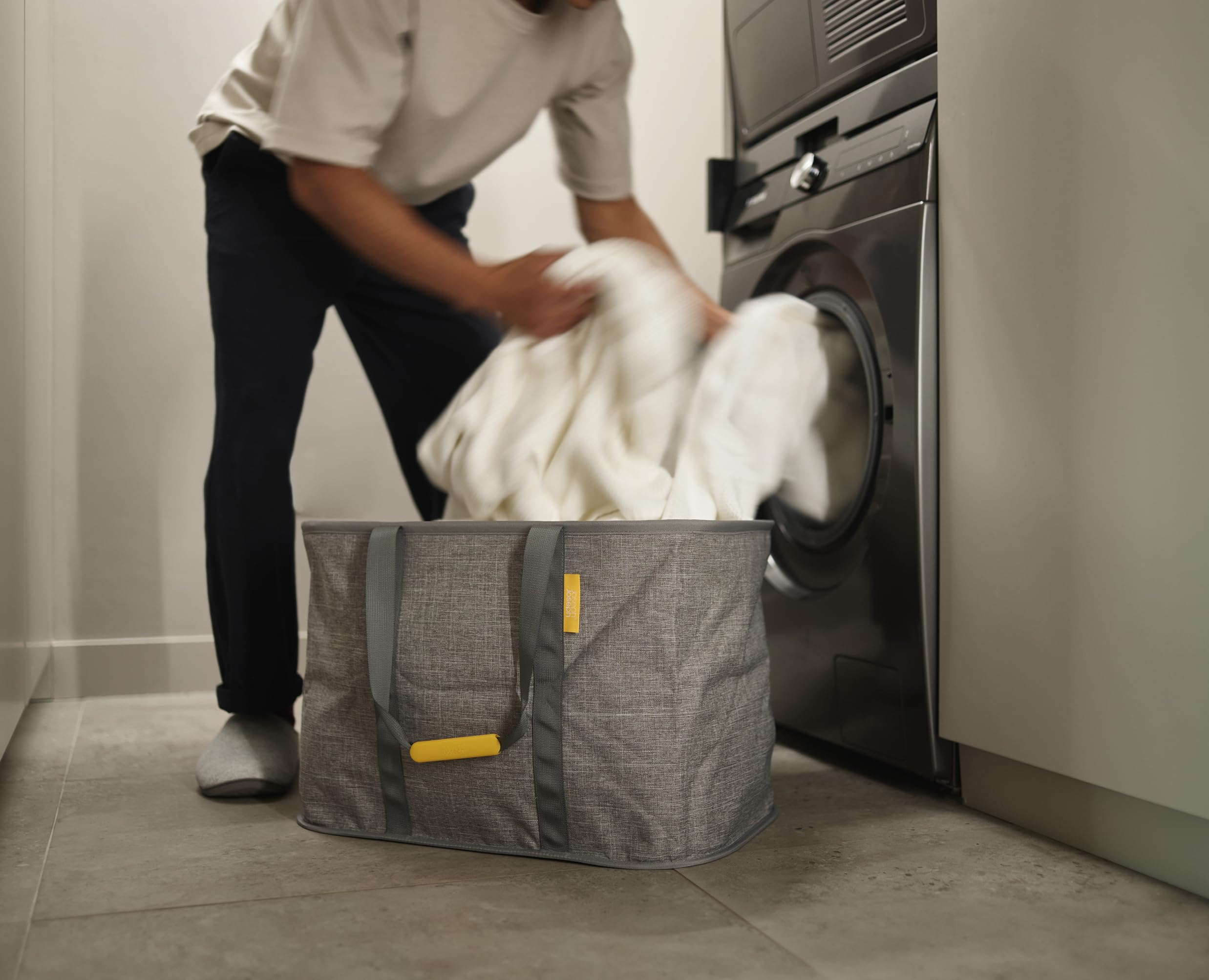 Joseph Joseph Hold-All Max open, ready for easy transport and loading.