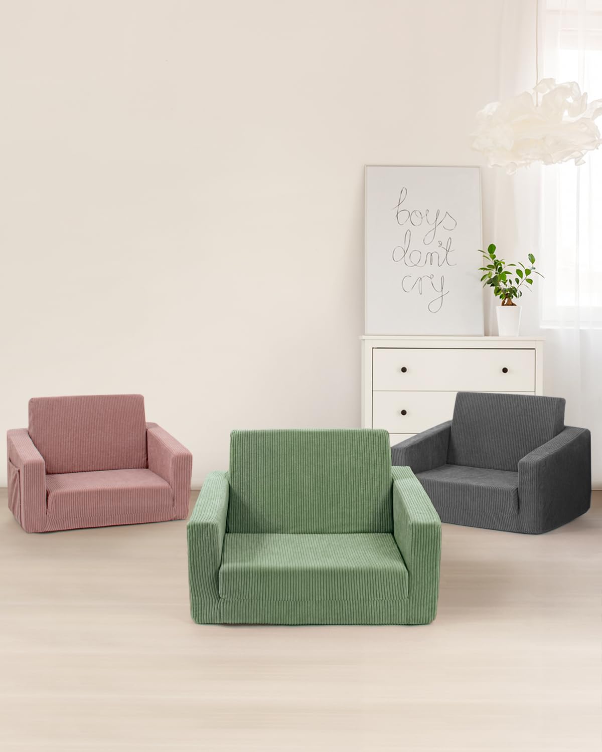 Jouha Toddle Chair features safe rounded edges for peace of mind.