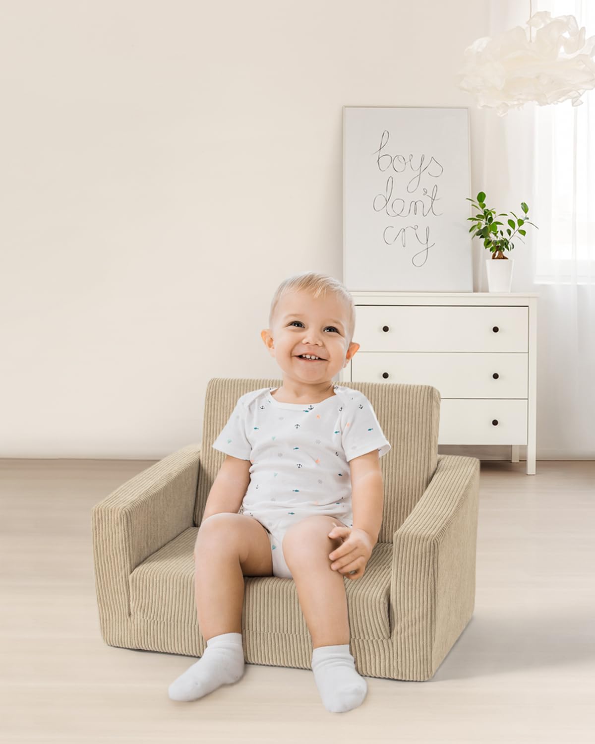 Jouha toddler chair convertible mode supports lounging after a playful day.