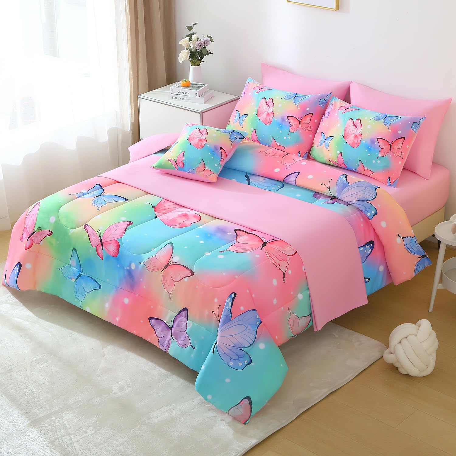 Twin bedding set displayed with coordinated sheets for a cohesive look.