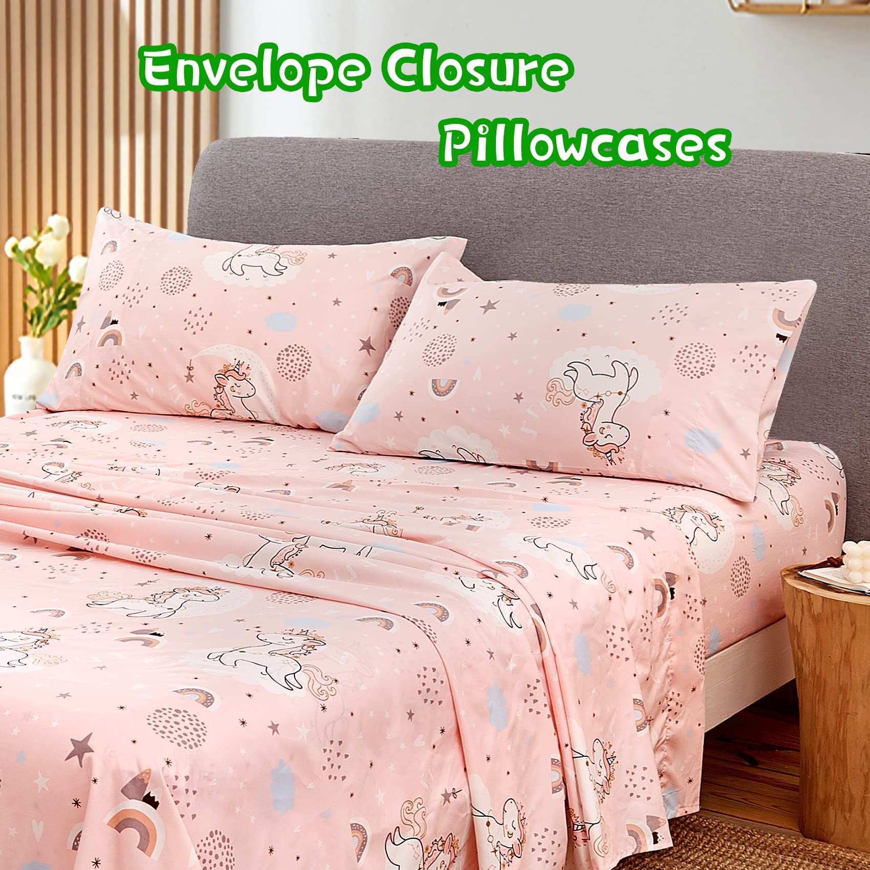 Close-up of JSD Pink Unicorn deep pocket fitted sheet edge