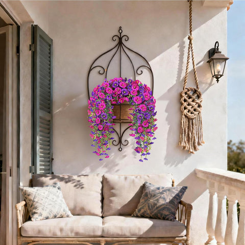 Julako low-maintenance decor that stays fresh season after season.