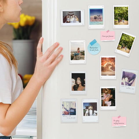 JUOIFIP Polaroid frame close-up showing magnetic system for secure fridge mounting