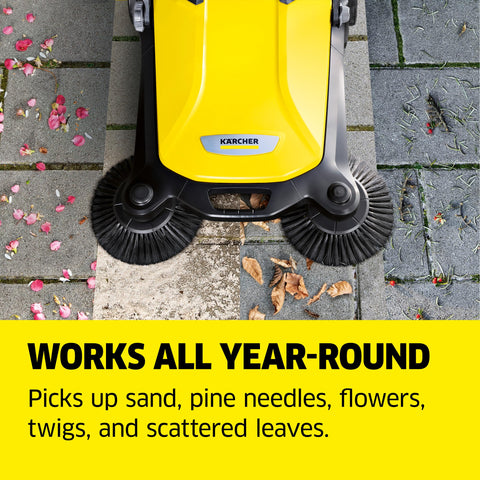 Kärcher S 4 Twin roller brush in motion for thorough debris capture.
